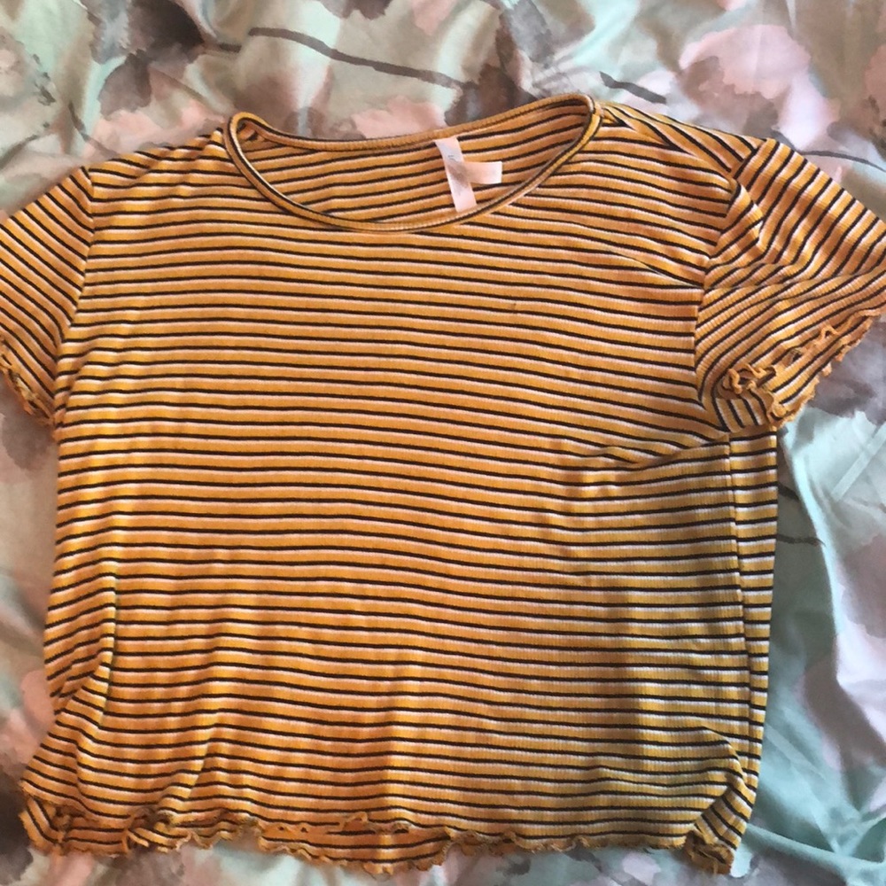 Yellow black and white shirt/blouse